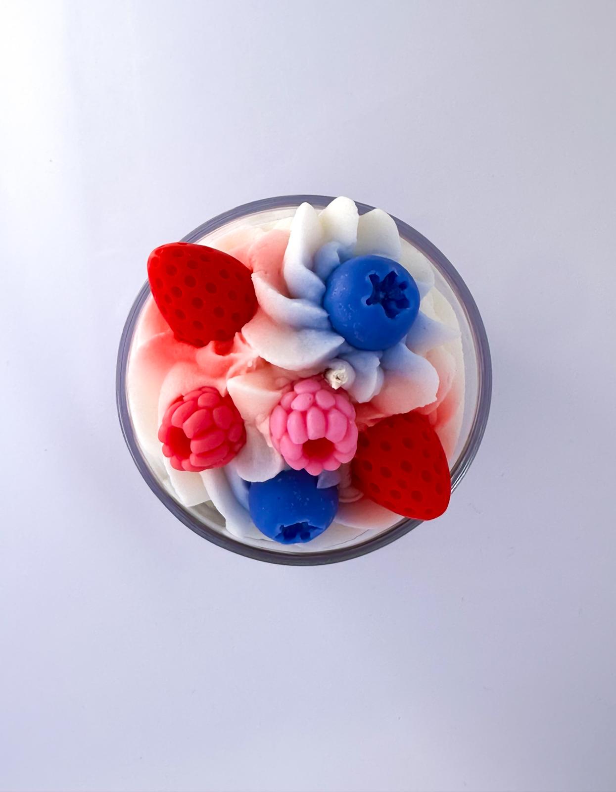 SweetBerries – Lumânare parfumată | Candle Latte