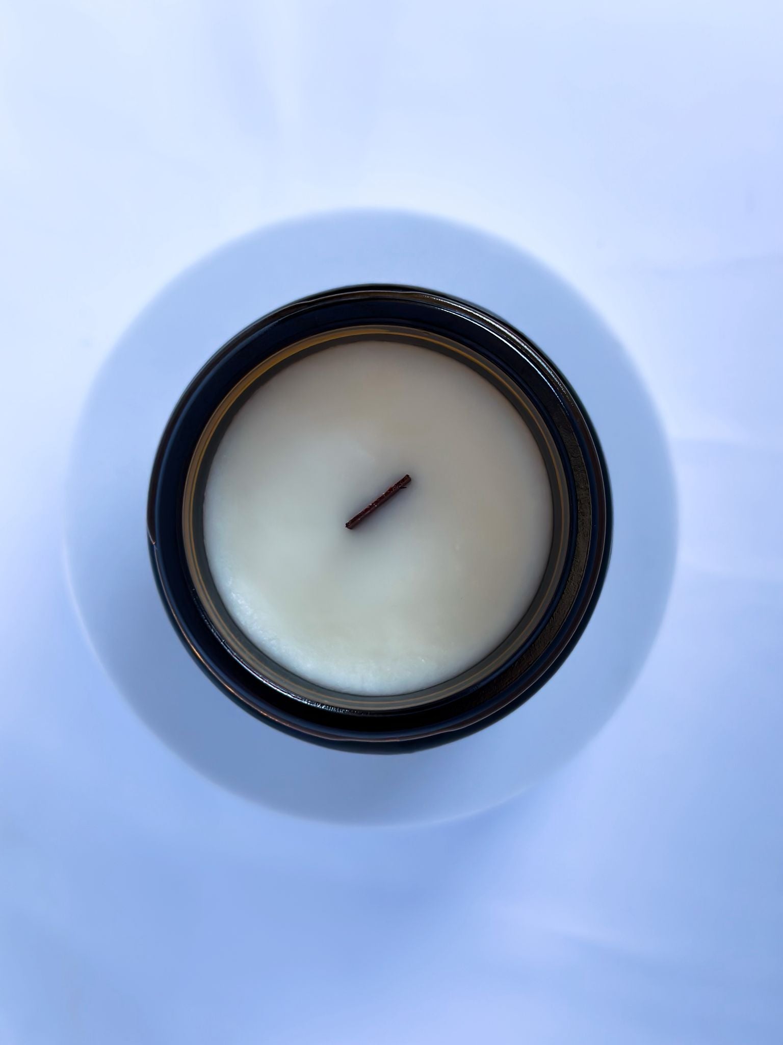 Fall in Love No. 06 – Lumânare parfumată cu Măr & Scorțișoară